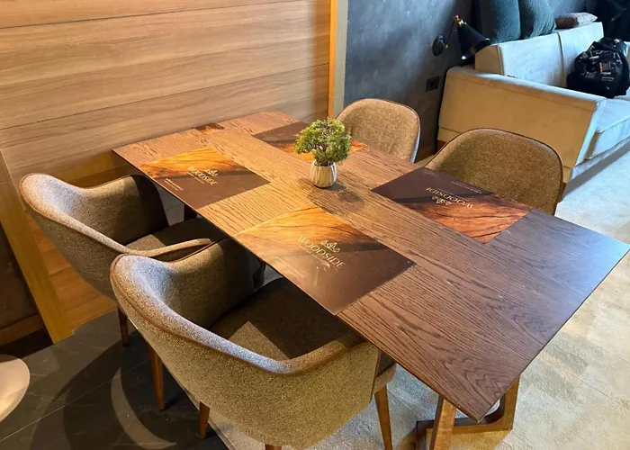 Woodside As Family Apartment